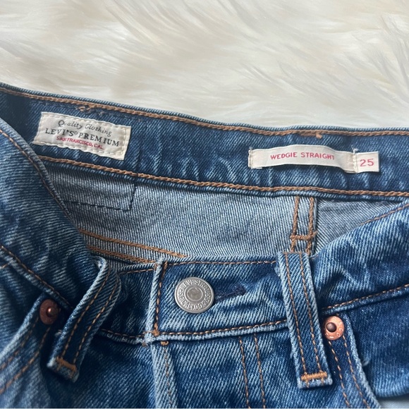 Levi’s Wedgie Straight Cropped Denim Jeans Size 25 - Picture 7 of 9